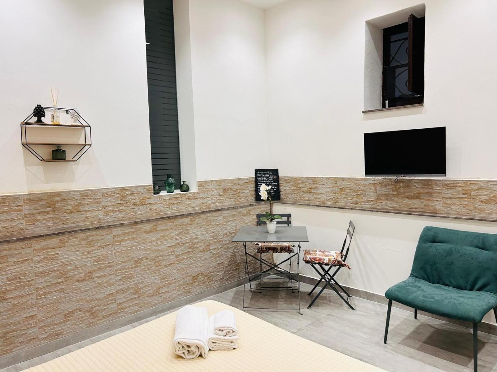 Amori 85 Hotel Palermo Bagian luar foto